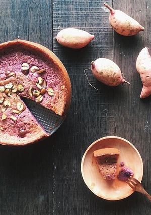 Foto resep Flourless sweet purple potato cake (cake ubi ungu tanpa tepung)