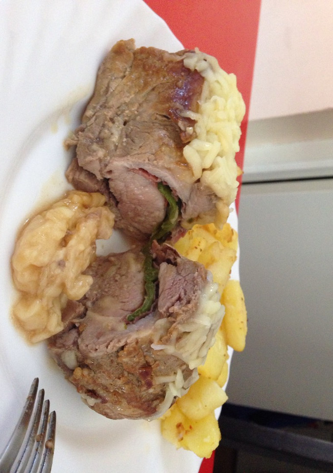Una foto de Solomillo relleno de jamón y pimientos