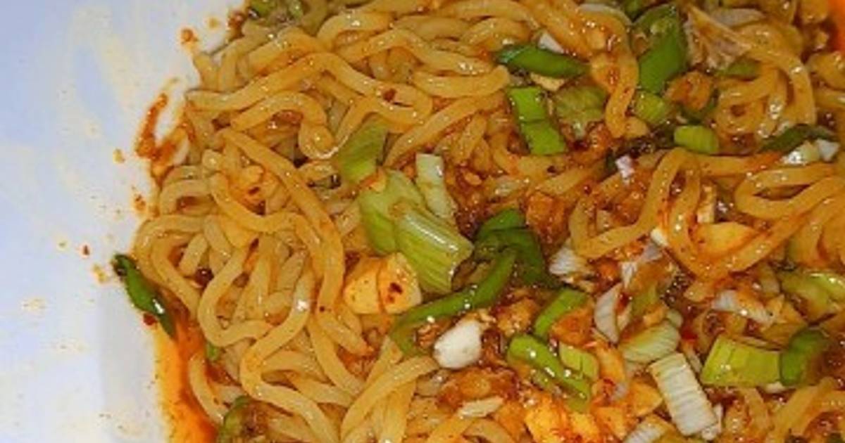 Resep Indomie chilli oil oleh liaaa Cookpad