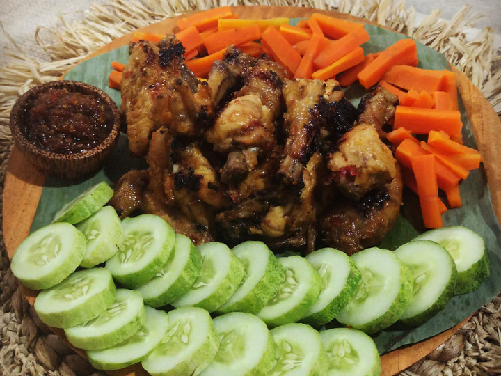 Resep: Ayam bakar bumbu rujak Yang Enak