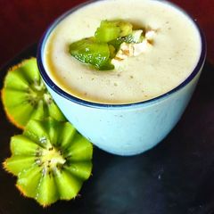A picture of Kiwi Milkshake.