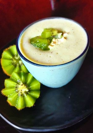 A picture of Kiwi Milkshake.