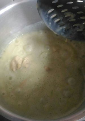 Una foto de Crema de pollo
