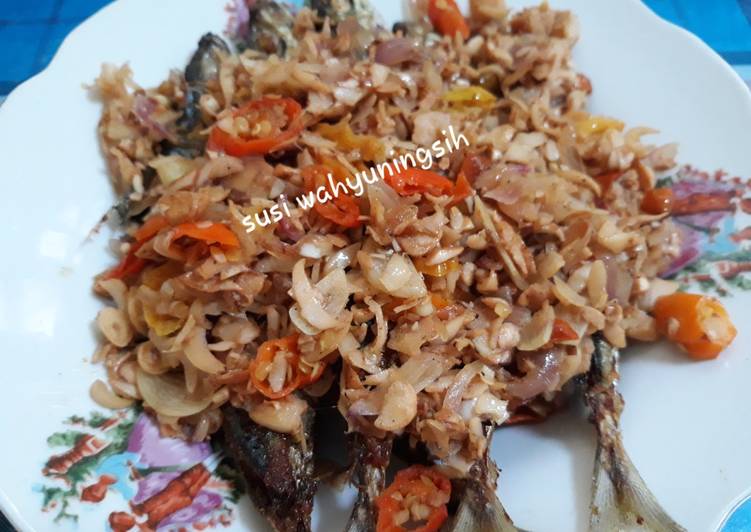 Resep Ikan layang sambel bongkot Lezat