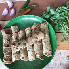 A picture of Methi Paratha.