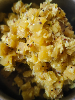 வாழைத்தண்டு பொரியல்(valaithandu poriyal recipe in tamil) செய்முறை முக்கிய புகைப்படம்