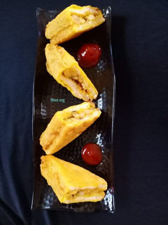 ब्रेड पकौड़ा (bread pakoda recipe in Hindi) रेसिपी मुख्य फोटो