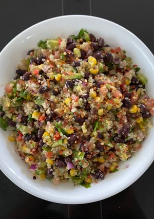 A picture of Quinoa Mexican salad.