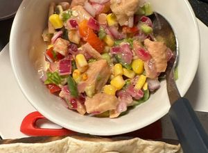 Una foto de Ceviche de salmón congelado