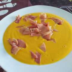 Foto principal de Crema de calabaza y zanahoria en Monsieur Cuisine