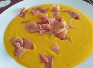 Foto principal de Crema de calabaza y zanahoria en Monsieur Cuisine
