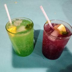 A picture of Blueberry and fresh kiwi delights.