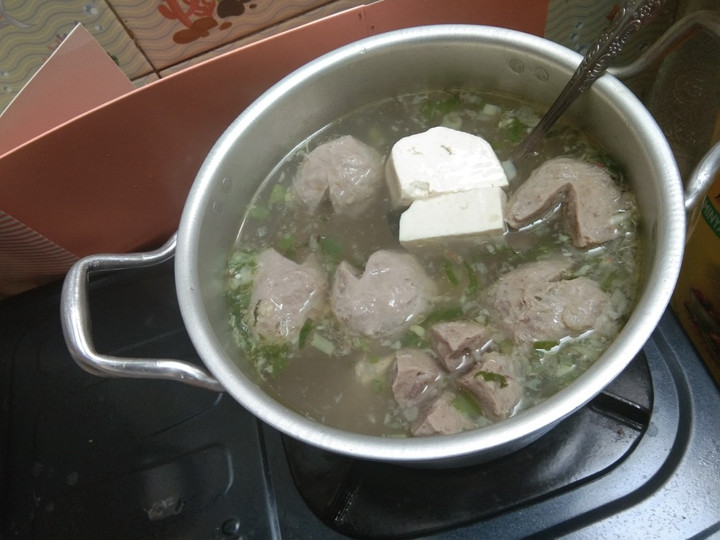 Cara Gampang Membuat Bakso kuah bening ala abang abang yang Enak Banget