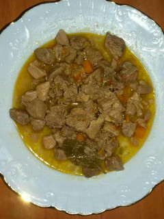 Una foto de Carne en salsa
