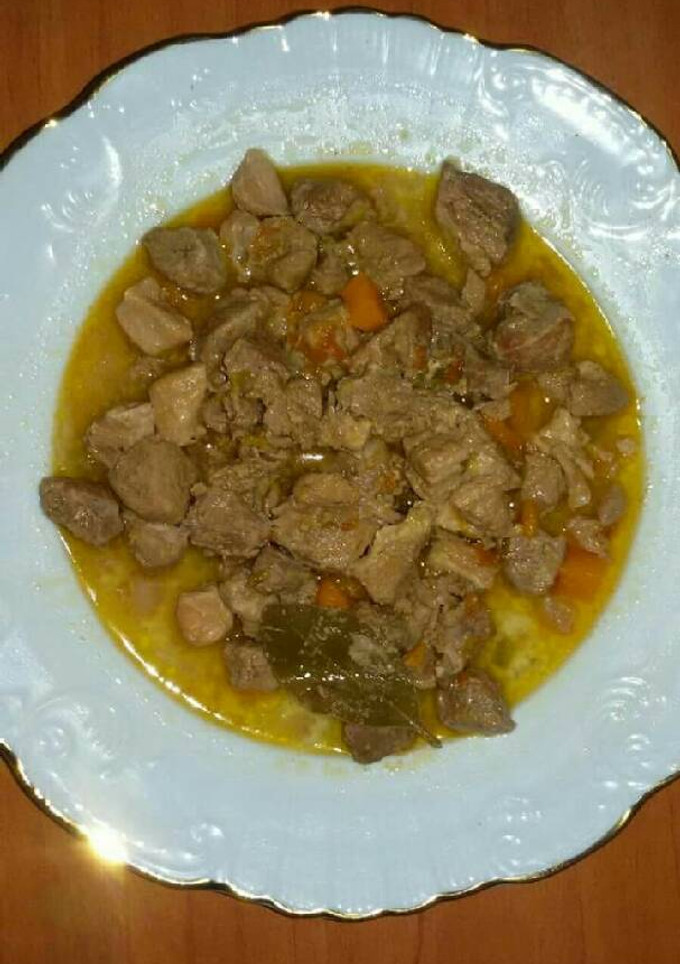 Una foto de Carne en salsa