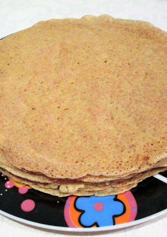 Una foto de Crepes saladas de espelta integral al curryy cúrcuma
