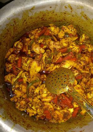 A picture of Gobhi gazar shaljam Hari mirch pickle.