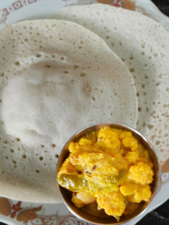 அம்மாவின் ஆப்பம் வடகறி (Appam vadacurry recipe in tamil) செய்முறை முக்கிய புகைப்படம்