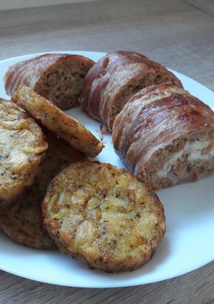 Sajttal töltött baconos fasírt recept fotója