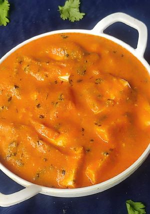A picture of Paneer Butter Masala no onion, no garlic.