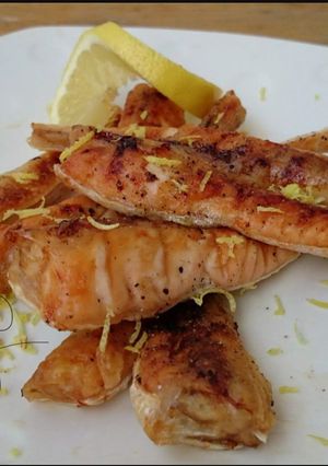 A picture of Salmon With Lemon Juice.