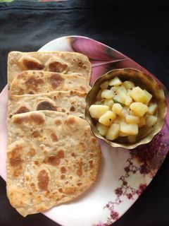দই পরোটা(doi parota recipe in bengali) রেসিপির প্রধান ছবি