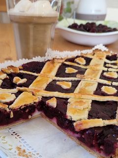 Meggyes-ricottás pite recept fotója