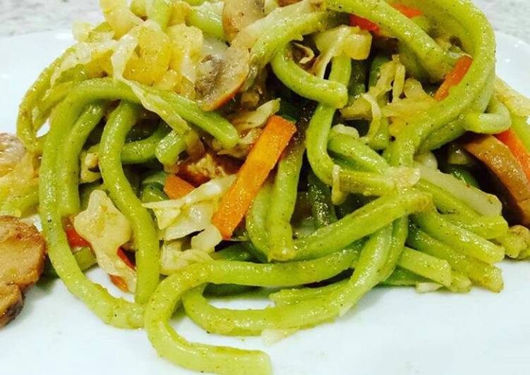 Recipe of Award-winning Spinach Noodle Stir Fry *Vegetarian