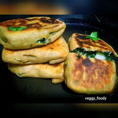 Lifafa Parantha/Envelope Parantha A picture of Lifafa Parantha/Envelope Parantha.