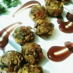 A picture of Delicious Veg Maggie balls.