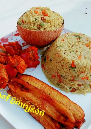 A picture of Coconut fried rice.