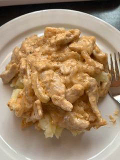 A picture of Chicken stroganoff.