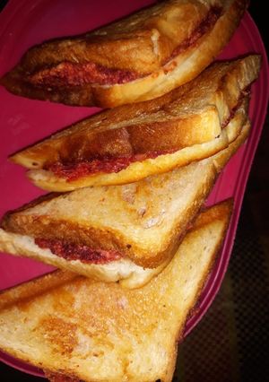 टोस्ट सैंडविच (toast sandwich recipe in Hindi) रेसिपी मुख्य फोटो