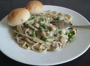 Una foto de One pot de pasta con calabacín Y champiñones