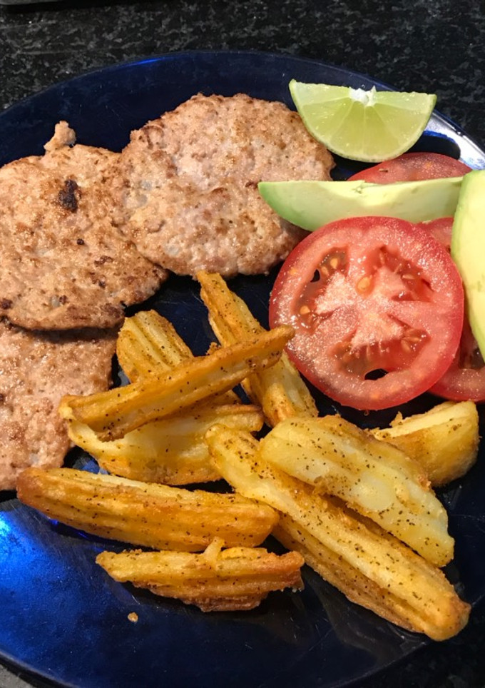 Una foto de Mini hamburguesas sin pan ideales para la cena