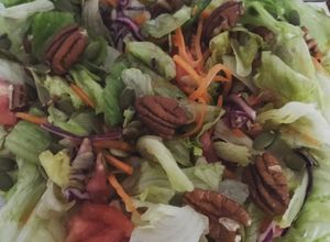 Una foto de Ensalada multicolor