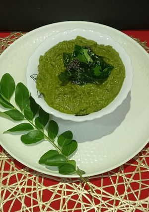A picture of Coriander Peanut Spicy Chutney.