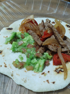 Una foto de Guacamole con palta fresca