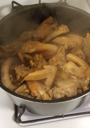 A picture of Steam Chicken and Chicken Stock.