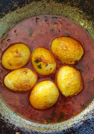 A picture of Egg masala.