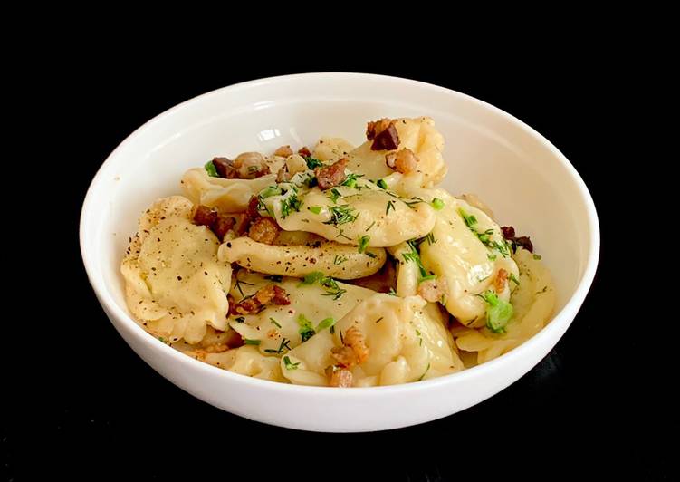 Вареники с картошкой и со шкварками