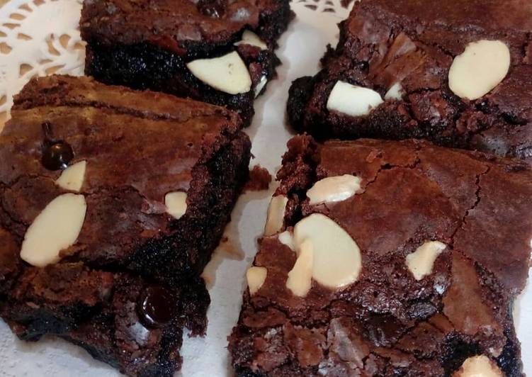 Resep Shiny Brownies yang Menggugah Selera