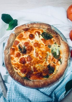 Une photo de Quiche au saumon fumé et aux épinards