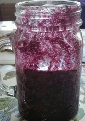 Fagyasztott áfonyás ananász turmix recept fotója