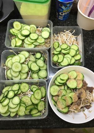 Hình của món Salad giá trộn dưa leo.