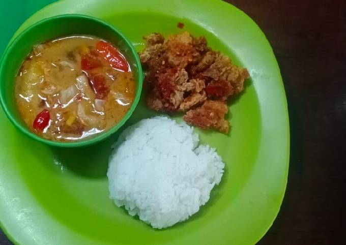 Tongseng Ayam Bu Mumpuni: Setetes Yogyakarta di Trenggalek