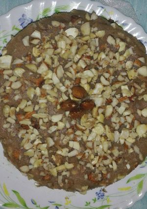 आटा और रवा का हलवा.. (Atta aur Rava ka halwa...！ recipe in hindi) रेसिपी मुख्य फोटो