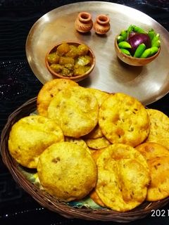 হিং কচুরি(hing kachori recipe in Bengali) রেসিপির প্রধান ছবি