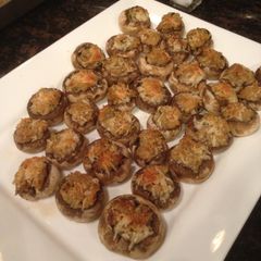 A picture of Crab Stuffed Mushrooms.