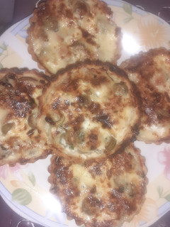 صورة لوصفة ميني كيش بالدجاج روعة في البنة 😋